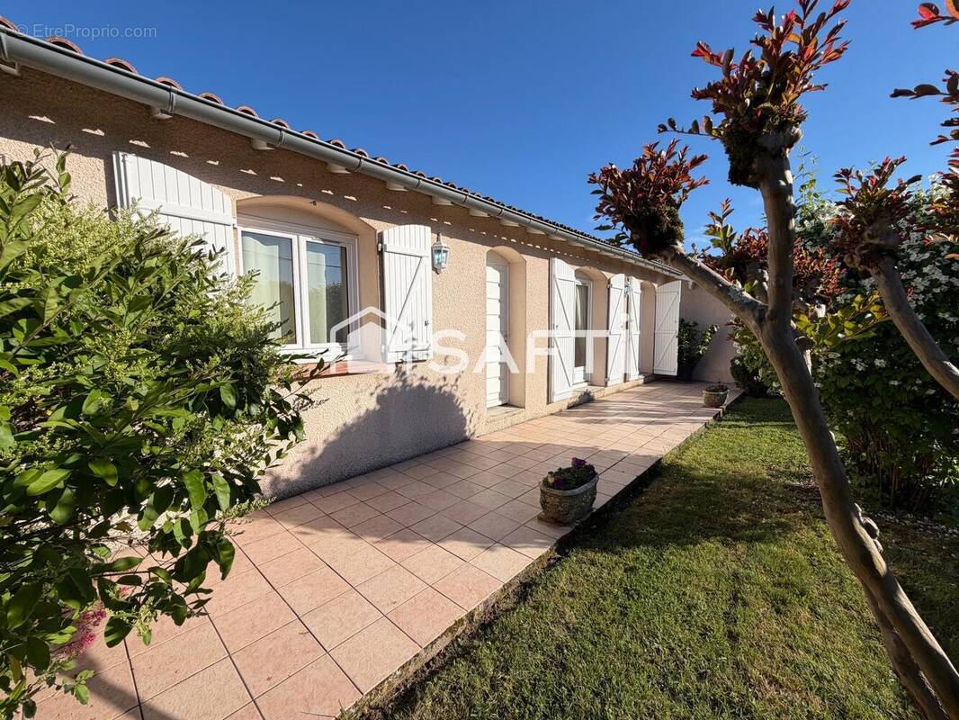 Photo 1 - Maison à BRESSOLS