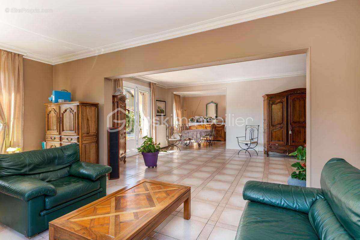 Maison à DECINES-CHARPIEU