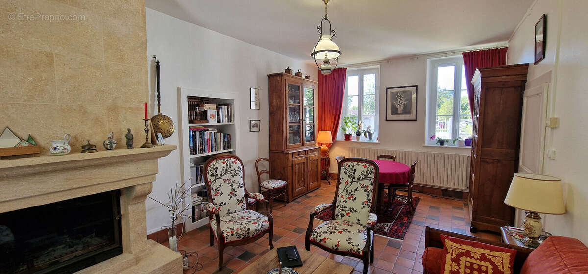 Maison à SERVILLY