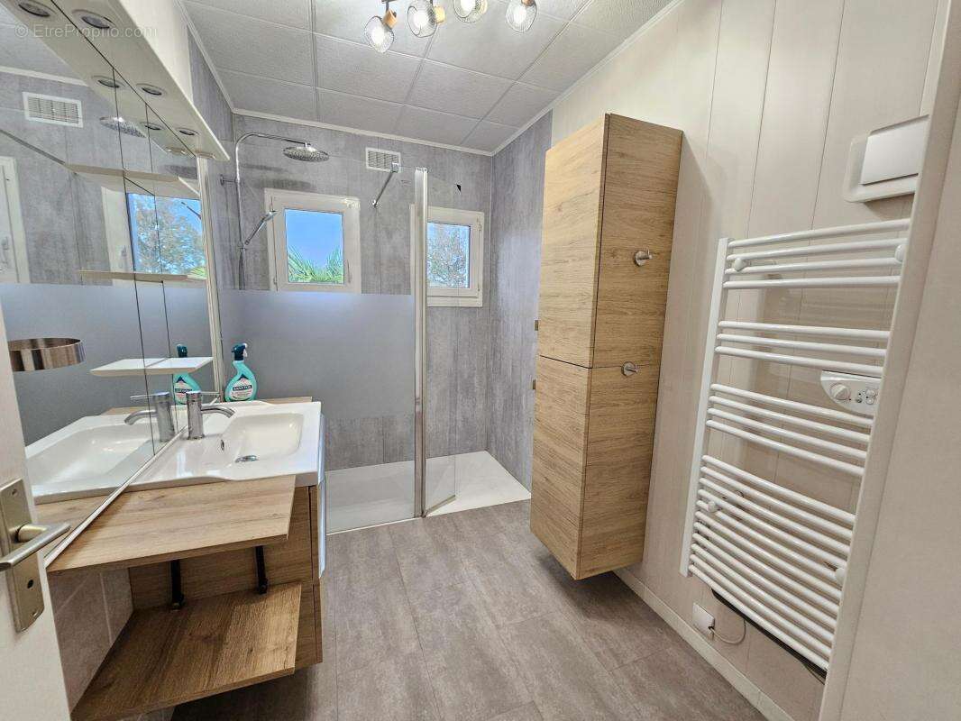 Maison lumineuse avec 1 ha 66 ou 7 ha de terrain (idéal pour chevaux) - photo 9