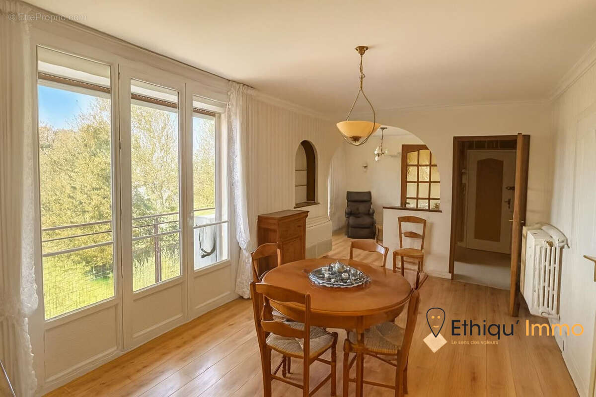 Appartement à BAR-SUR-AUBE