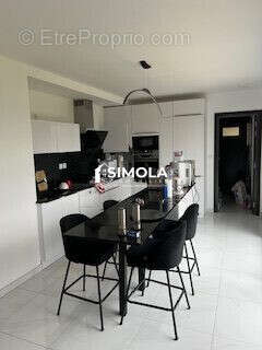 Cuisine entierement équipée - Maison à SAINT-FIACRE