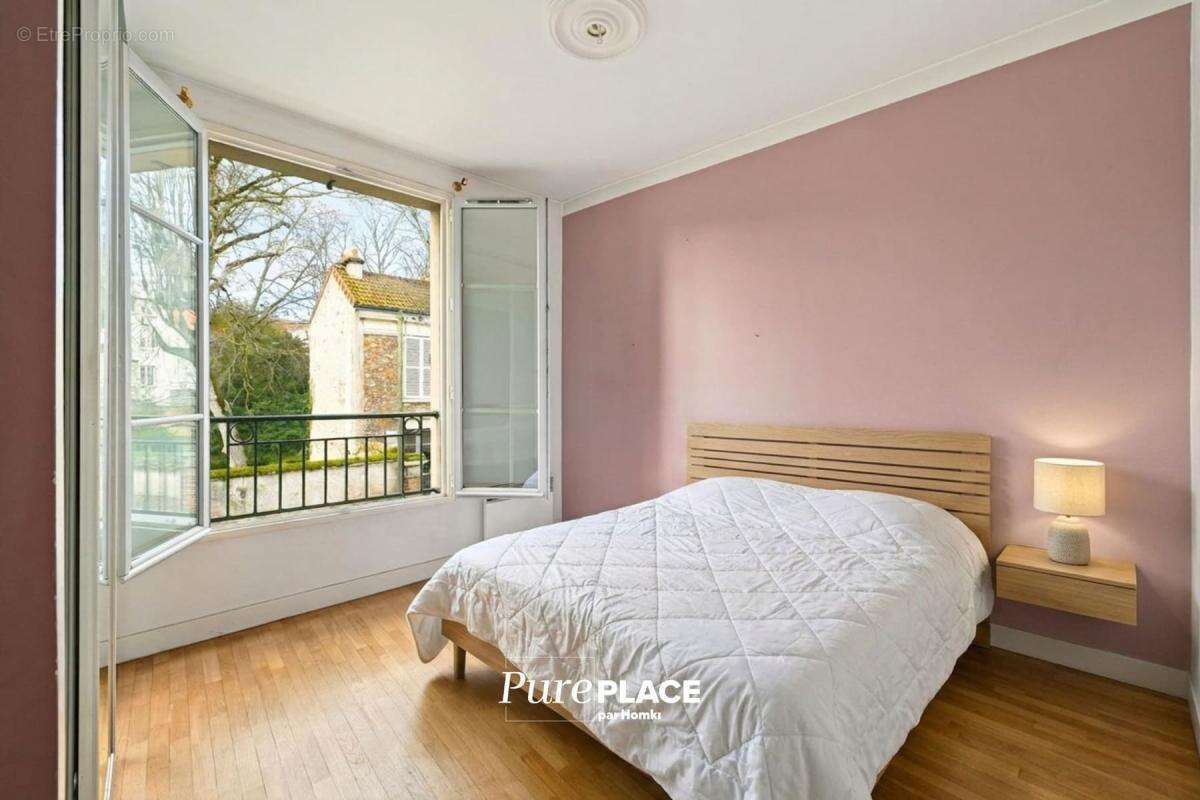 Appartement T4 de 82 m² à Versailles - photo 4