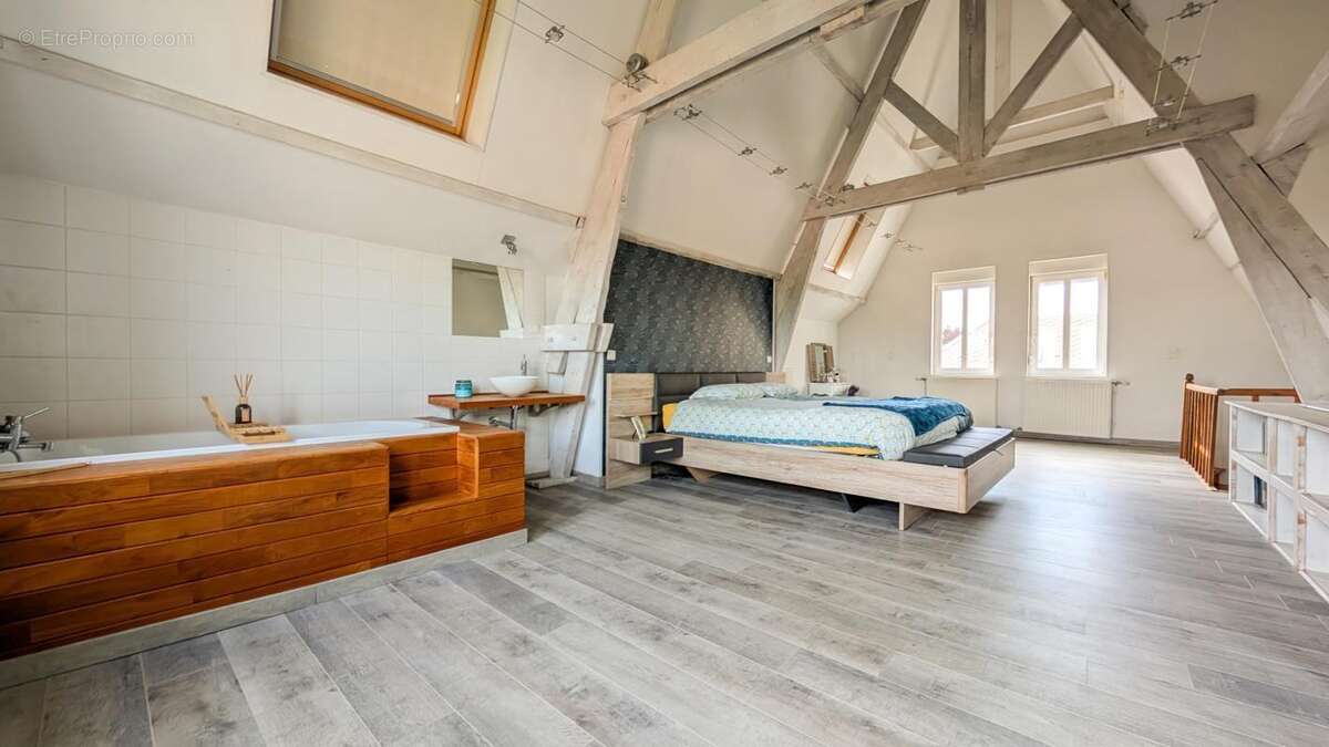 Maison à GOUZEAUCOURT