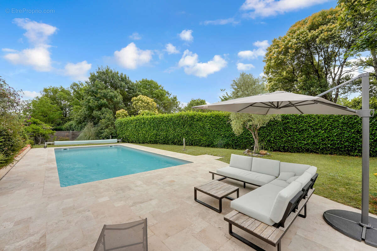 Maison à SAINT-JEAN