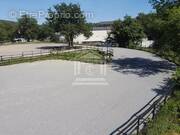 Commerce à MONTAUROUX