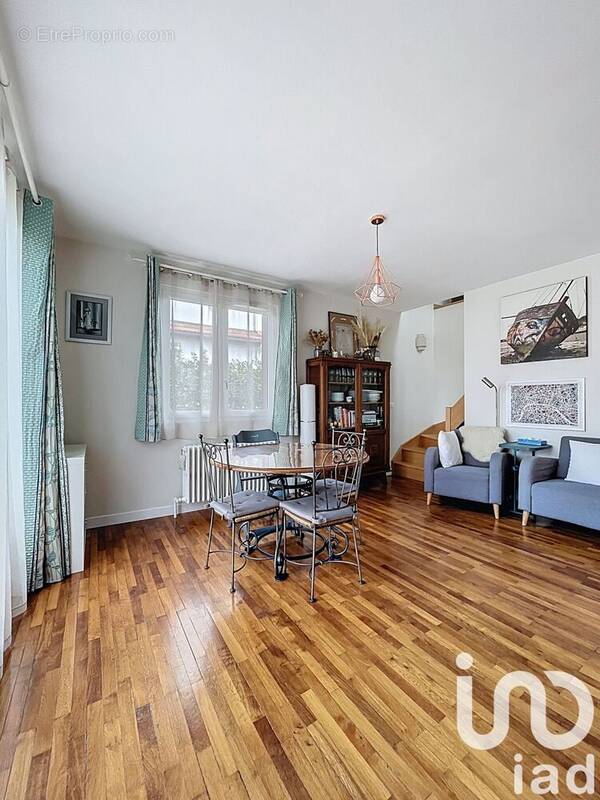 Photo 1 - Maison à LIMEIL-BREVANNES