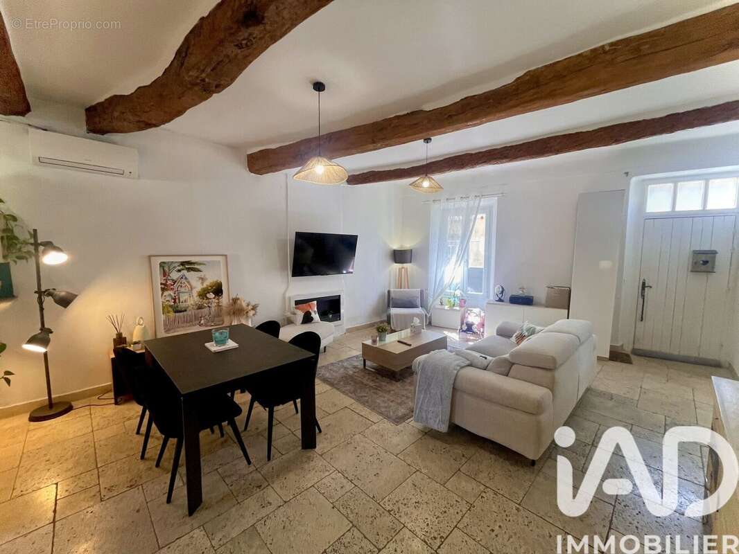 Photo 2 - Maison à PLAN-DE-LA-TOUR