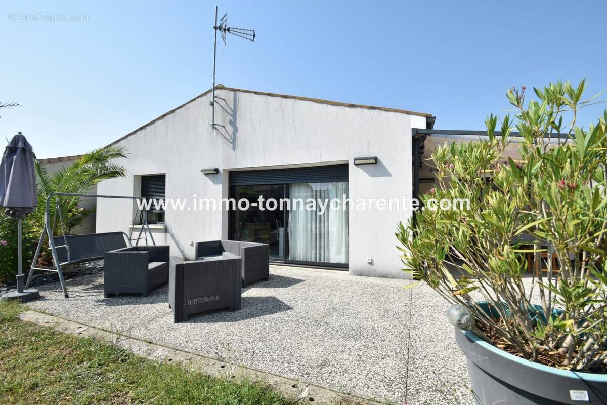 Maison à TONNAY-CHARENTE