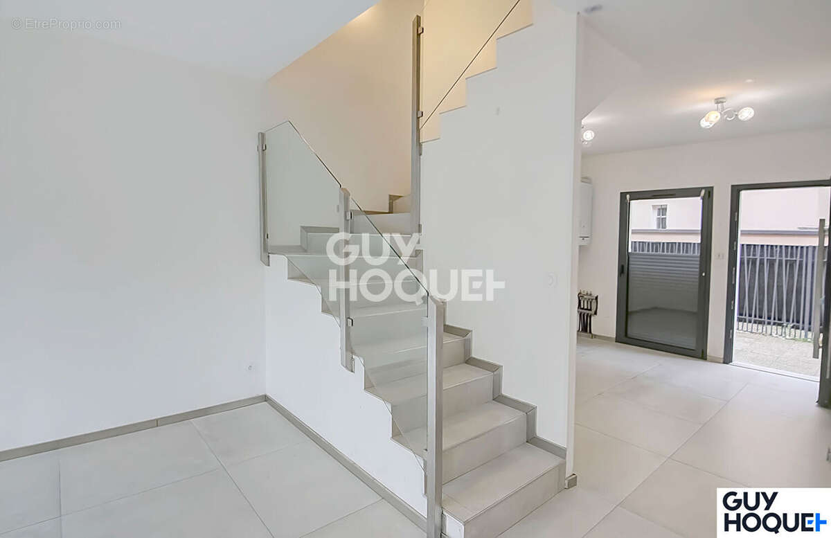 Maison à VILLEURBANNE