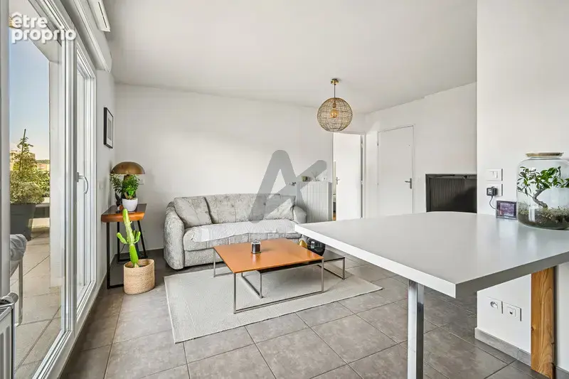 Oullins - Centre: Un appartement T2 de 47m2 avec terrasse et garage - photo 5