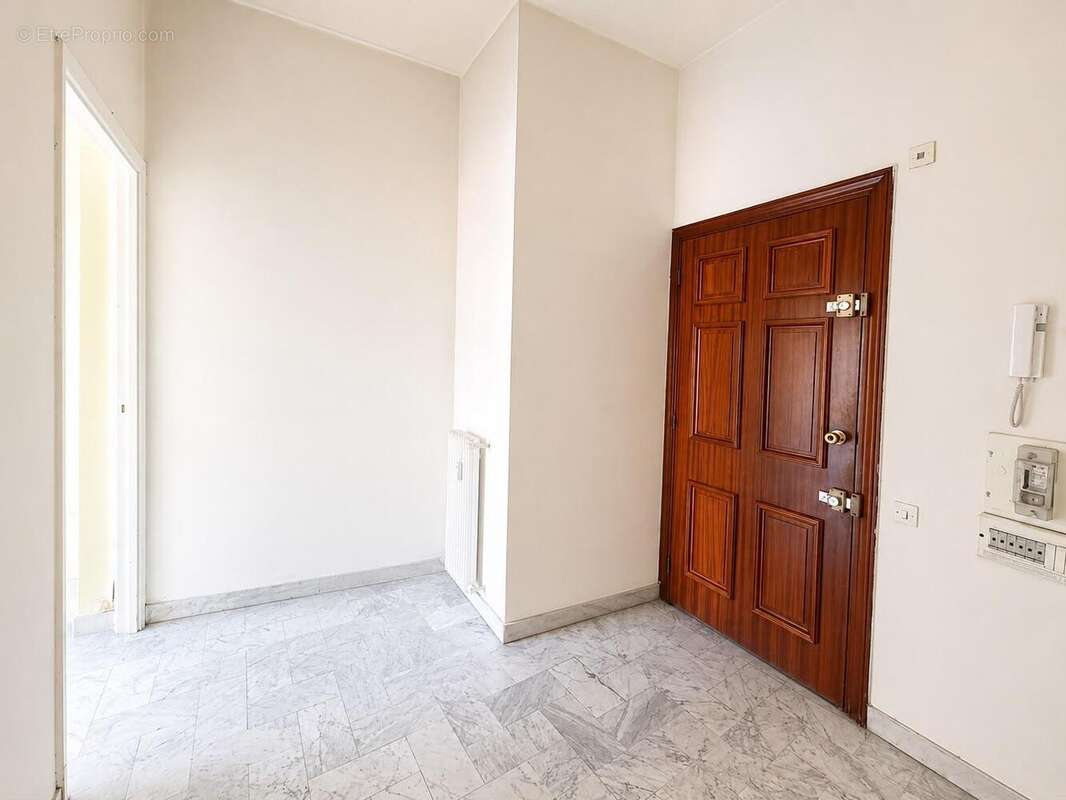   - Appartement à NICE