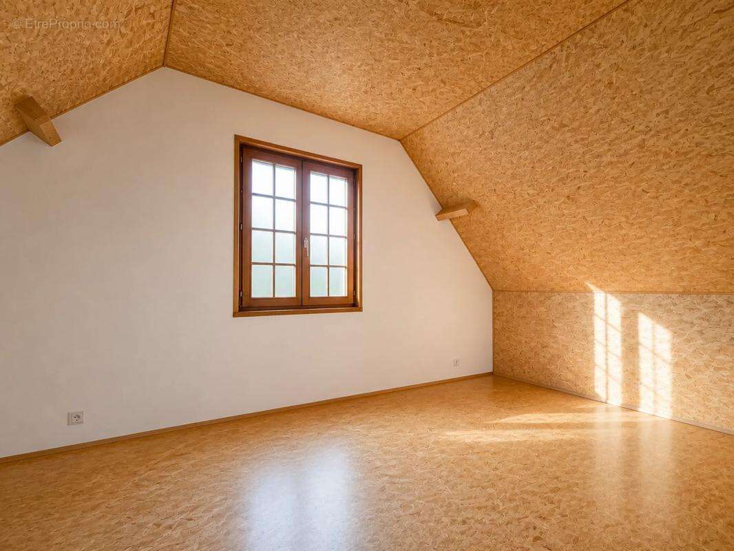Maison de 5 pièces de 223 m² à Ligny-le-Ribault - photo 16