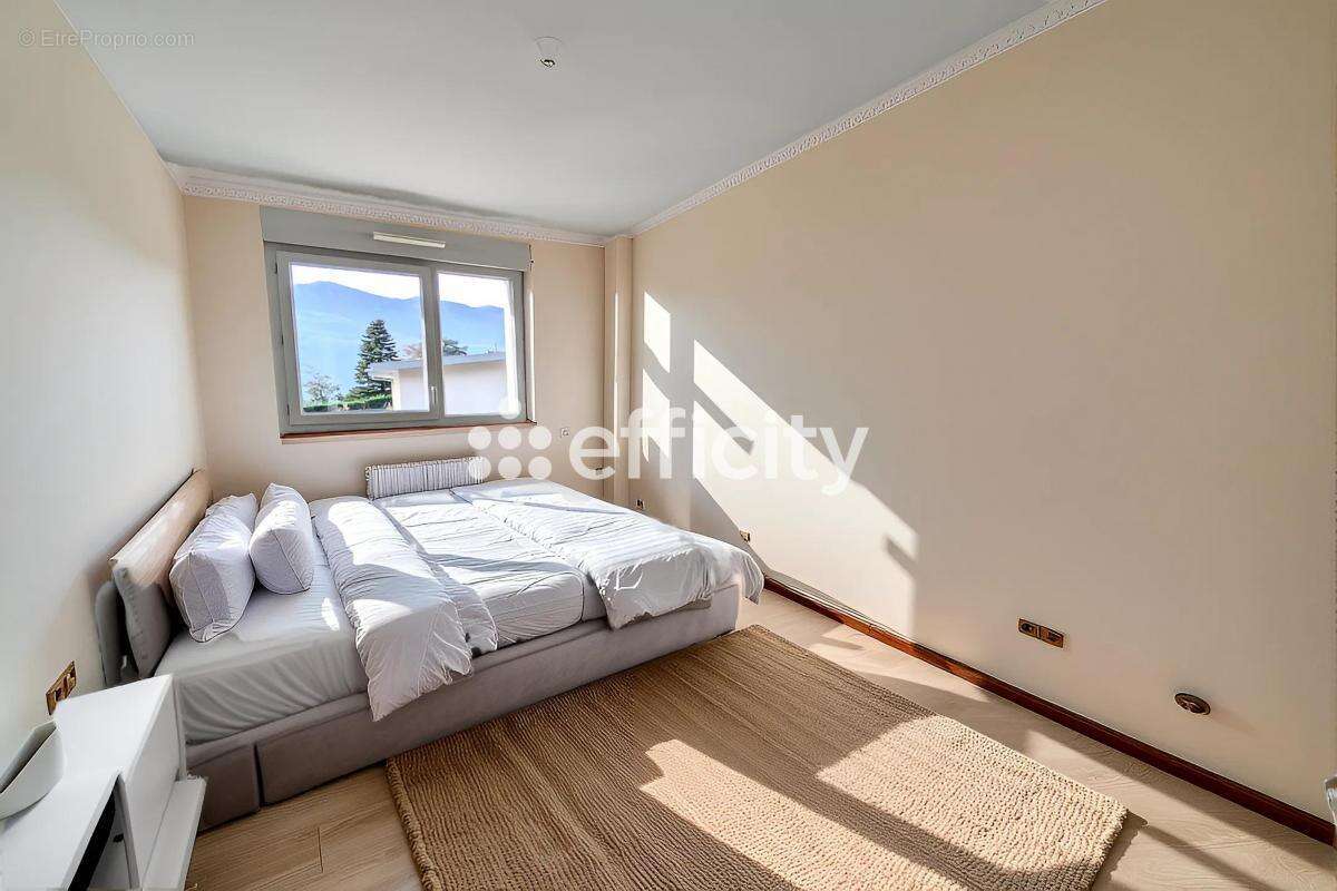 Appartement à AIX-LES-BAINS