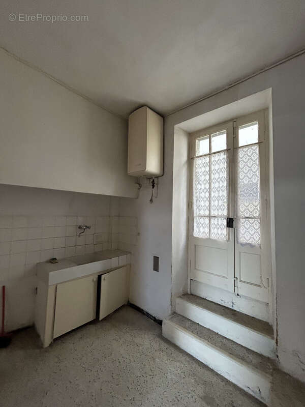Sur la Promenade à Alzonne, maison de village de 65m2 à rénover. - photo 3