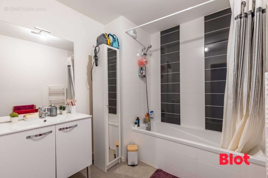 Appartement à VEZIN-LE-COQUET