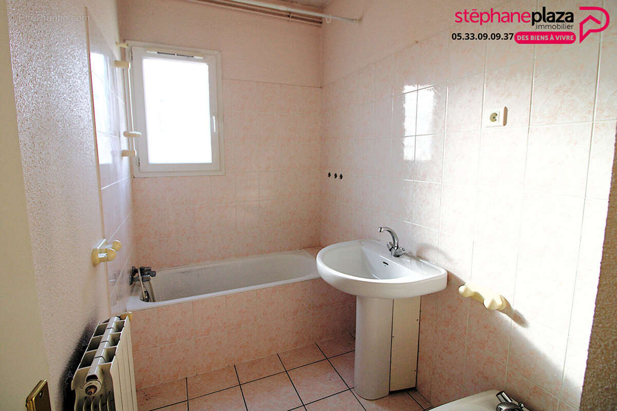 Maison à VILLENAVE-D&#039;ORNON