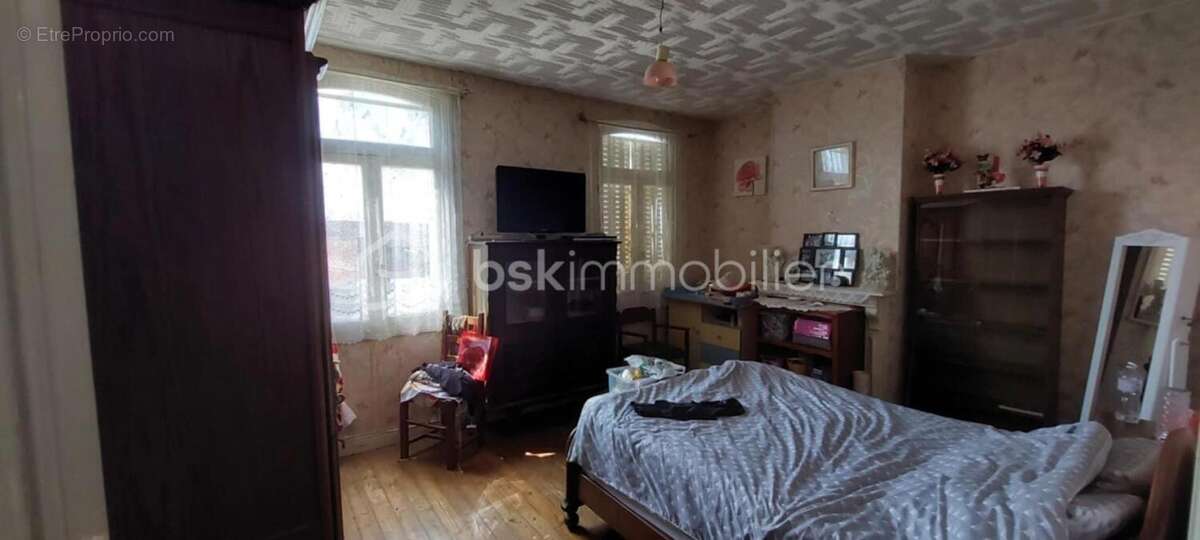 Maison à ROSIERES-EN-SANTERRE