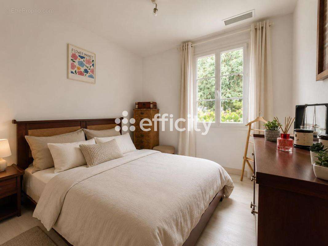 Maison 180 m² à Basse-Goulaine  - photo 8