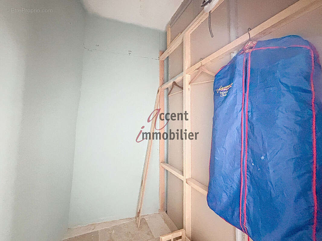 Appartement à L'ISLE-SUR-LA-SORGUE