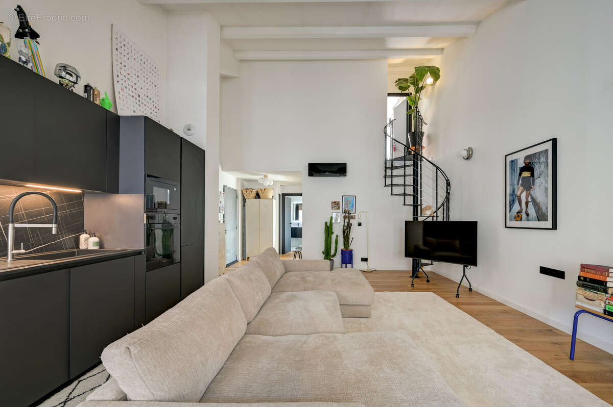 Appartement à MARSEILLE-8E