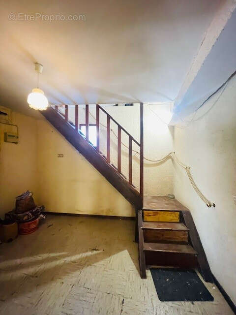 Maison à MONTAREN-ET-SAINT-MEDIERS