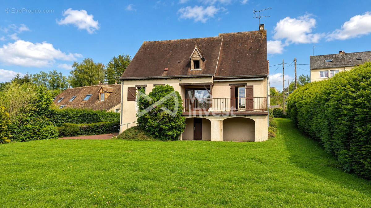 Maison à LA FERTE-BERNARD