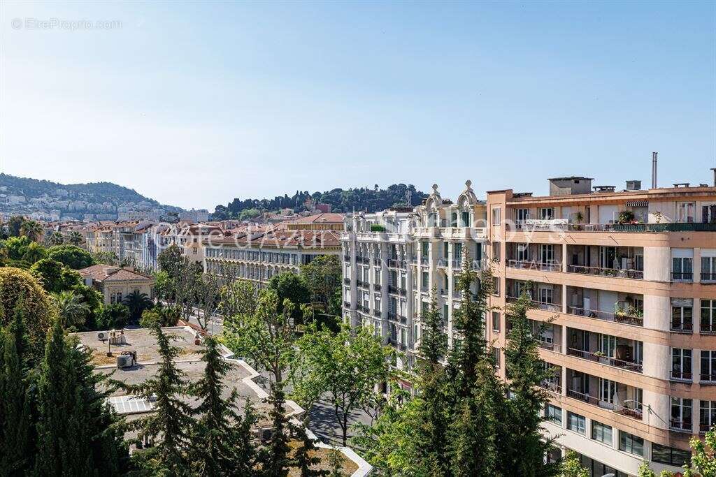 Appartement bourgeois dernier étage avec 5 chambres Nice Carabacel - photo 5
