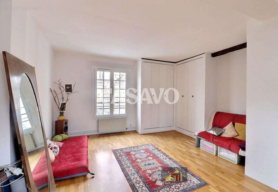 Appartement à PARIS-14E