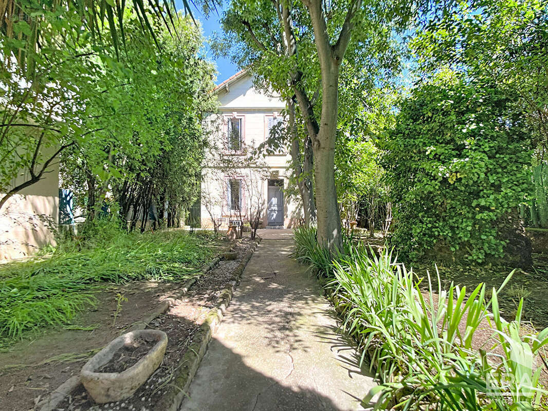 Maison à MARSEILLE-10E