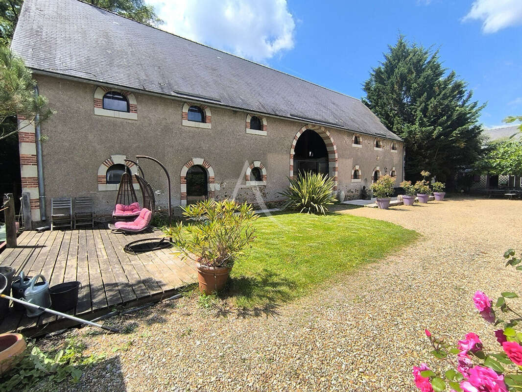 Maison à GREZ-NEUVILLE