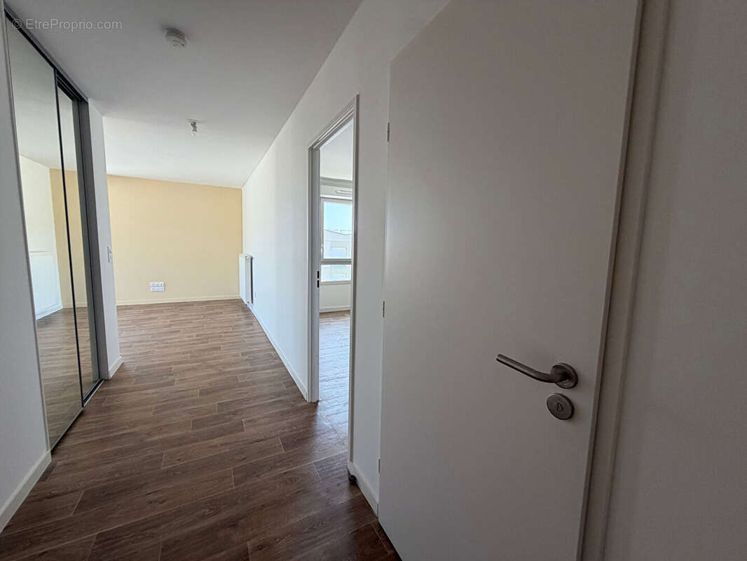 Clermont Ferrand secteur République - Appartement 2 pièces de 48 m² avec balcon - photo 4