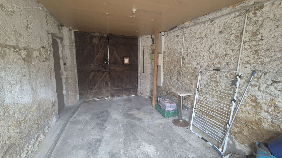 Maison à SALLES-SUR-L&#039;HERS