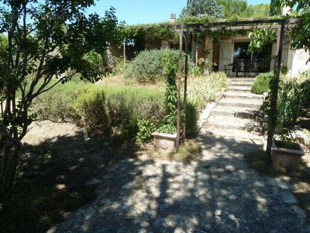 Maison à SAINT-JULIEN