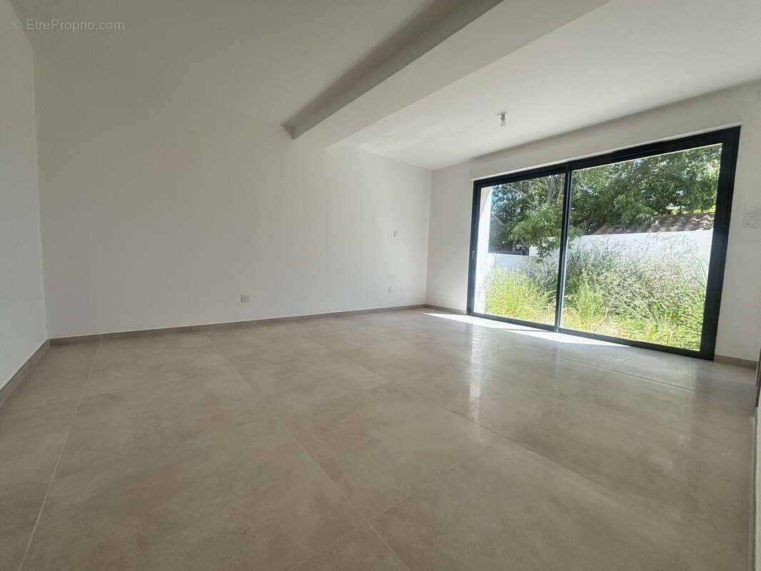 Appartement à CARRY-LE-ROUET