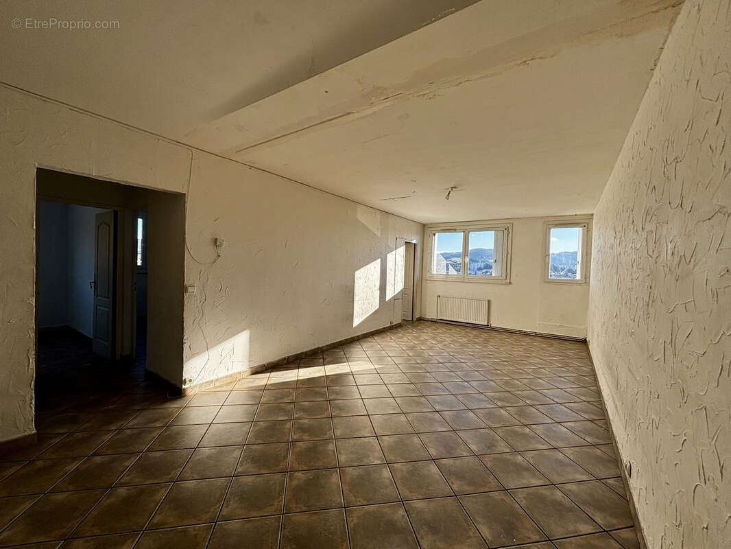 Appartement à FIRMINY