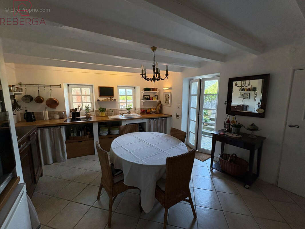 Maison à SAINT-AMANS-SOULT
