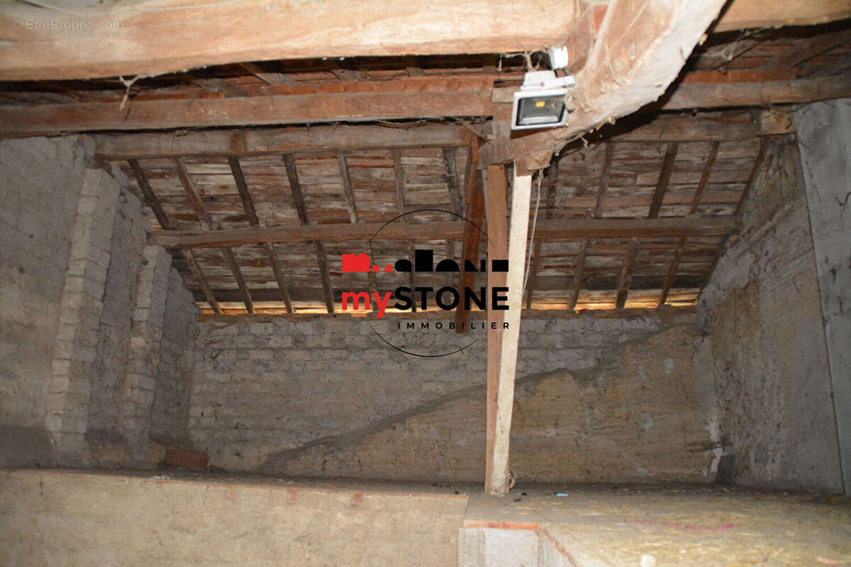 Maison à CHATILLON-SUR-CHALARONNE