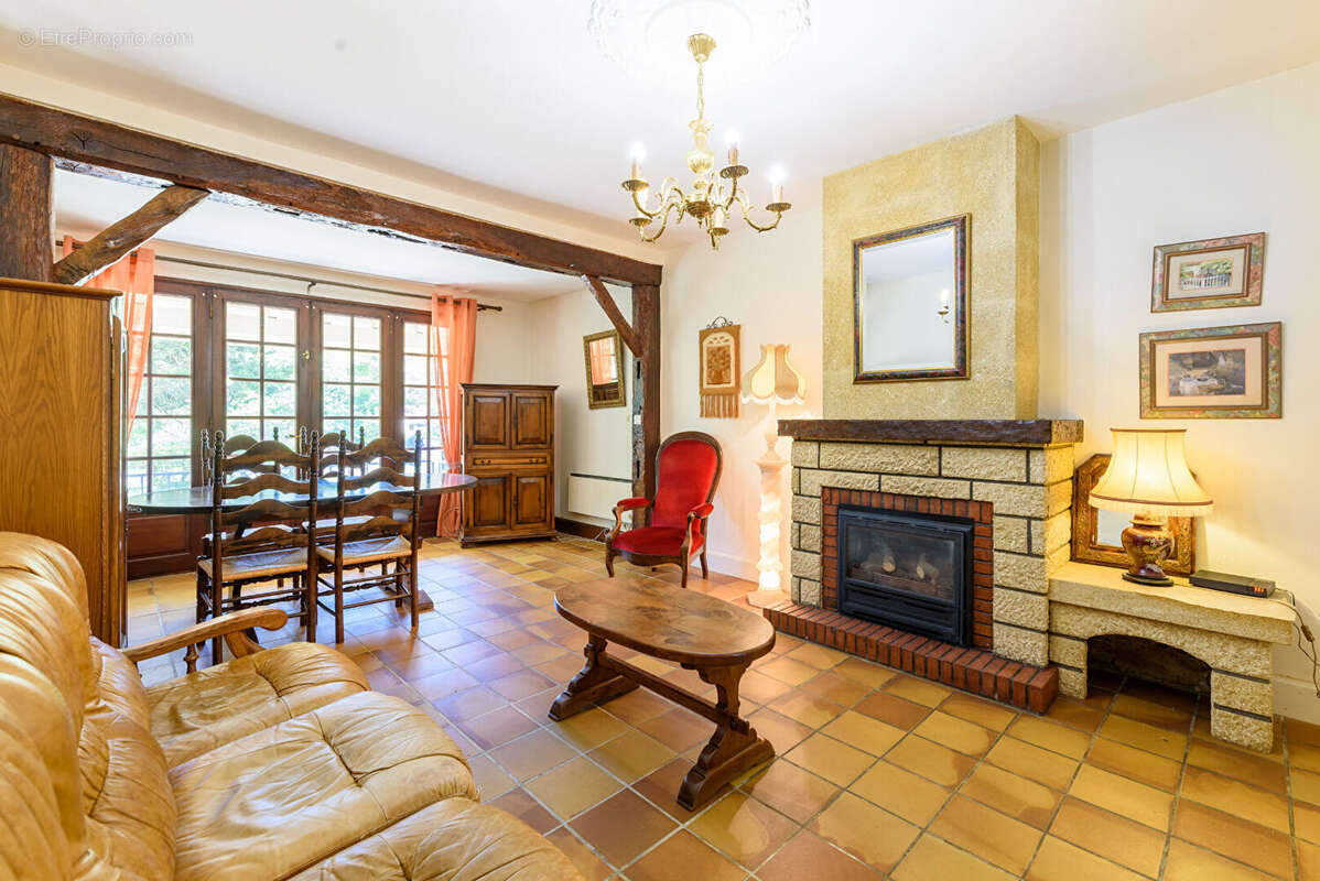 Maison à ROQUEFORT