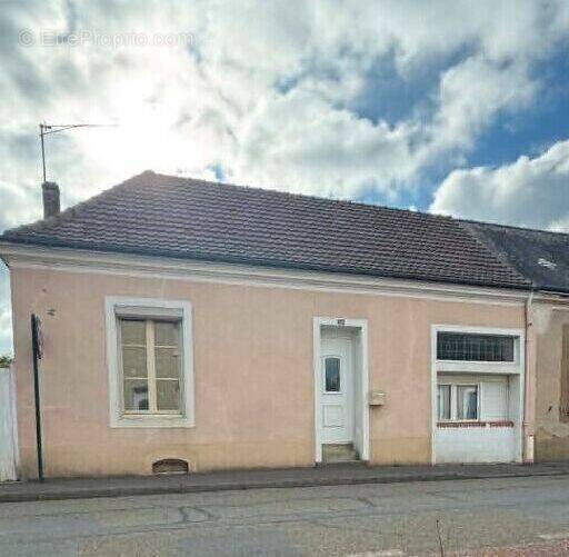 Maison à PREVELLES