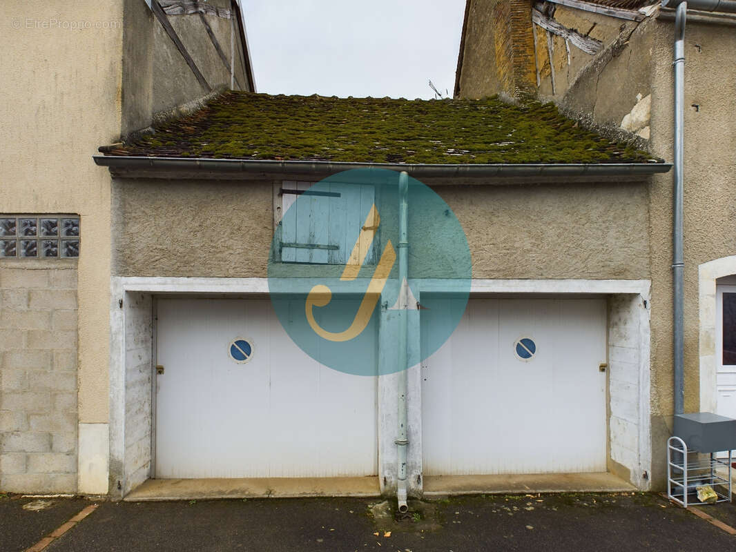 Maison de village polyvalente à Arquian : résidence principale, secondaire ou investissement locatif - photo 2