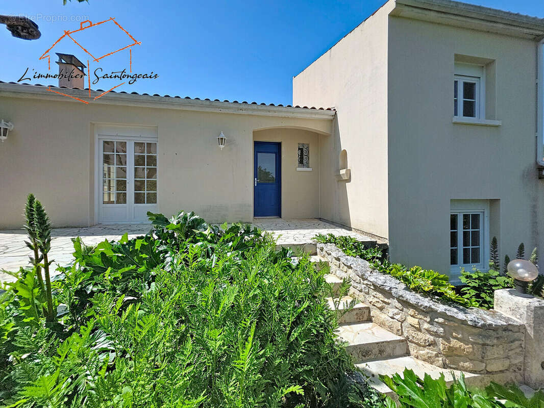 Maison à PONS