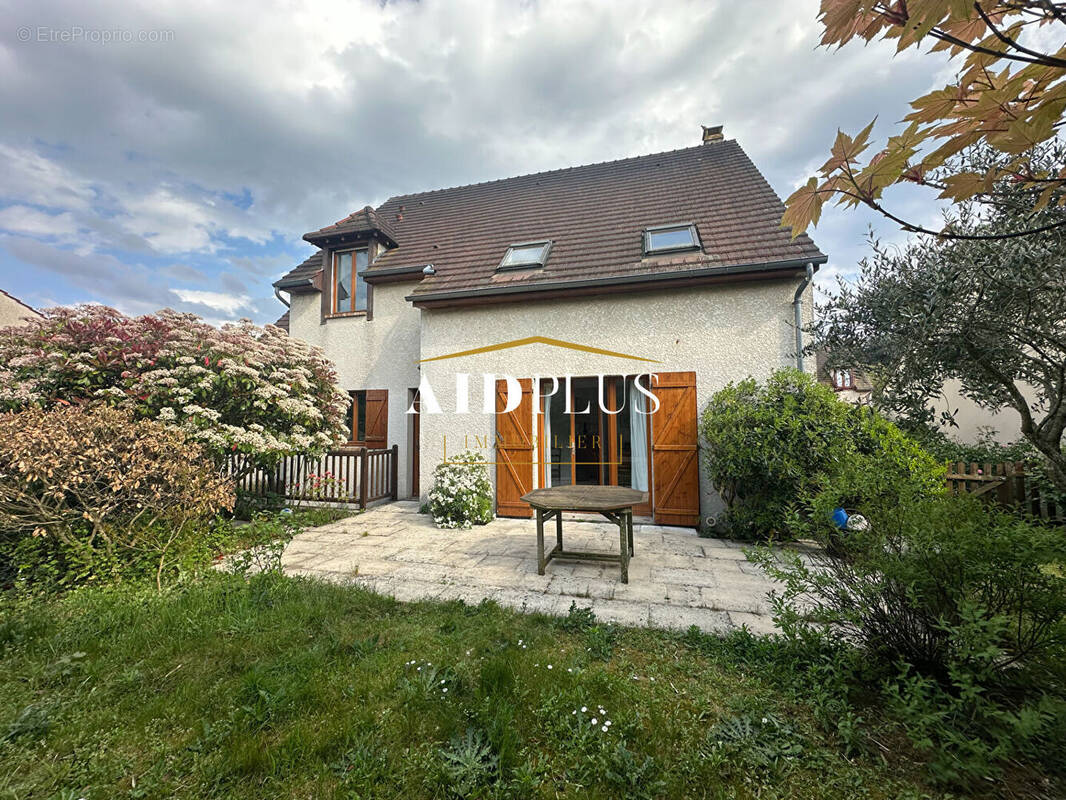 Maison à SAINT-PRIX