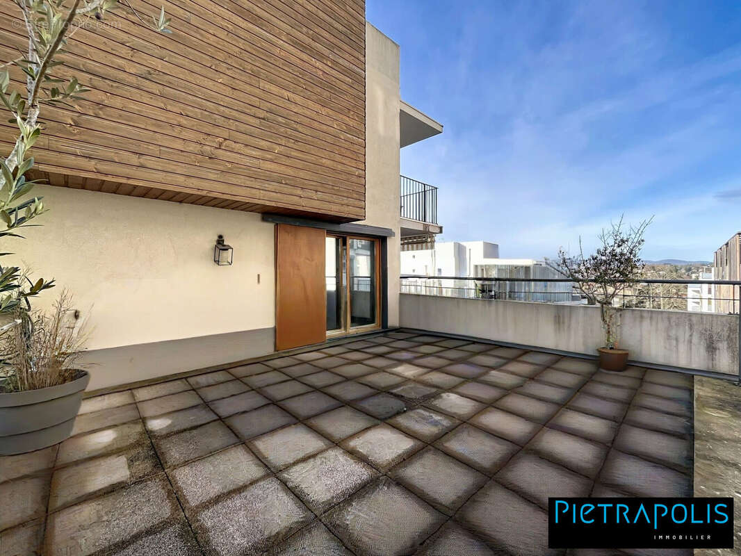 Appartement à LYON-9E