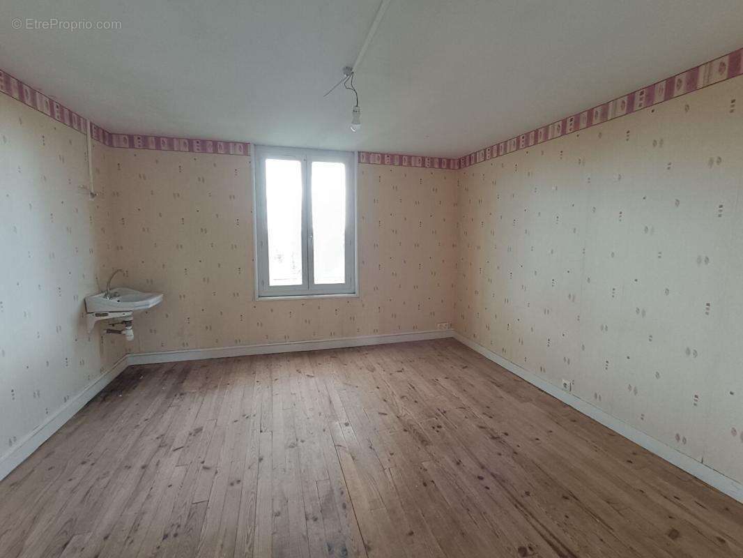 29530 Plonévez du Faou maison 3 / 4 chambres avec sous sol - photo 10
