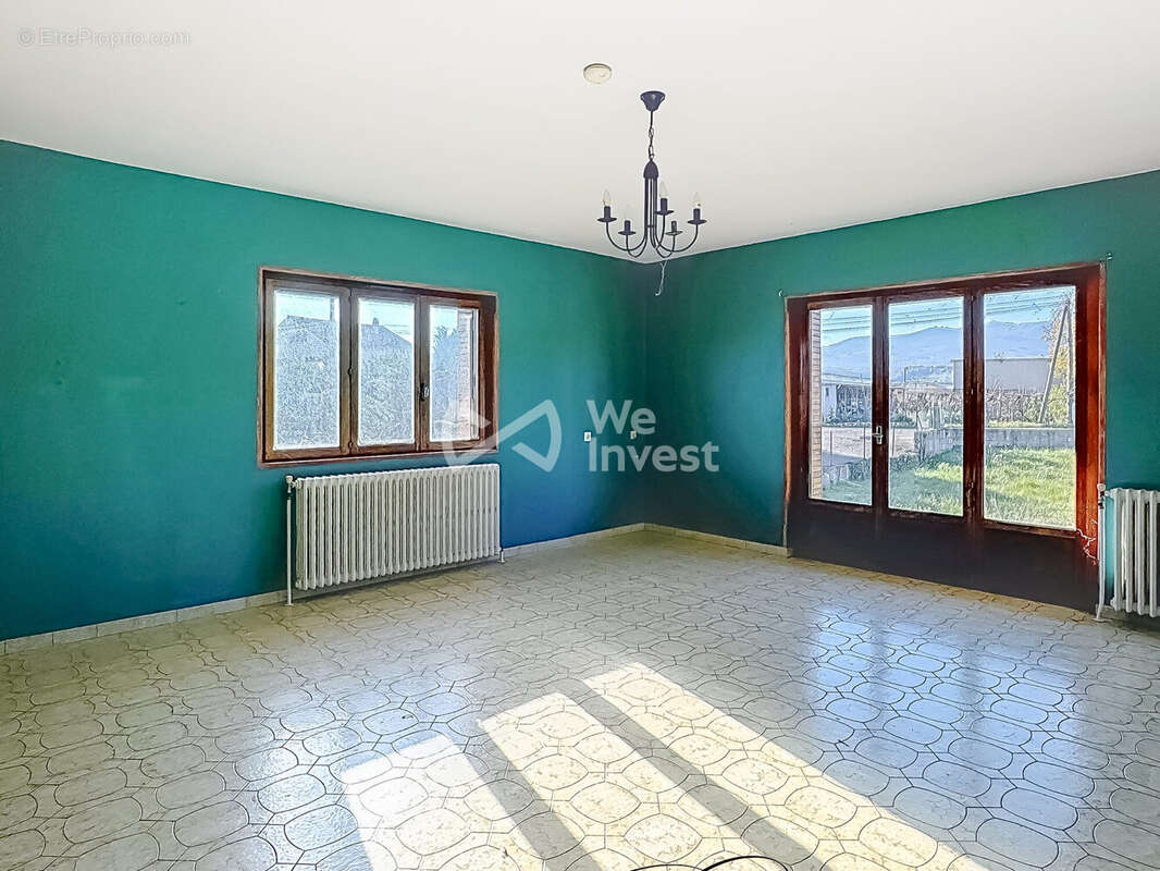 Maison à CLONAS-SUR-VAREZE