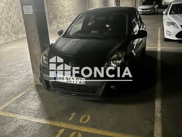 Parking à PARIS-19E