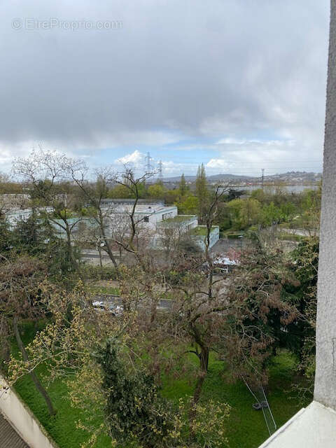 Appartement à GENNEVILLIERS