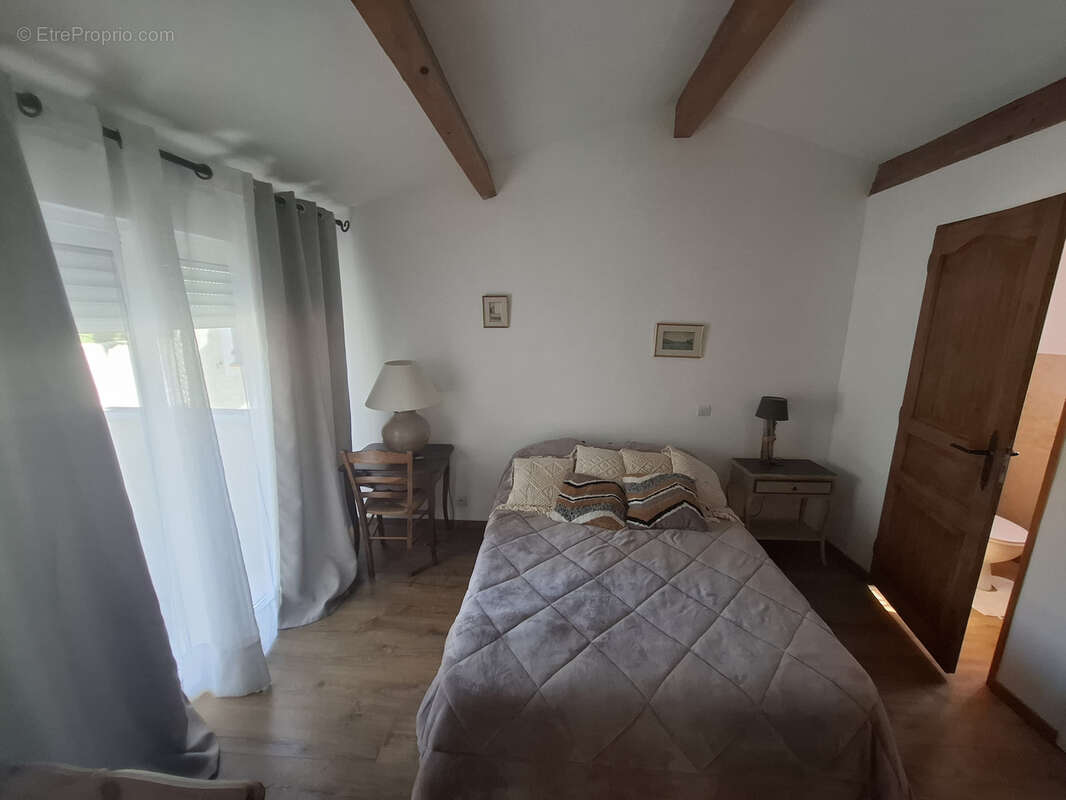 Maison à FONTVIEILLE