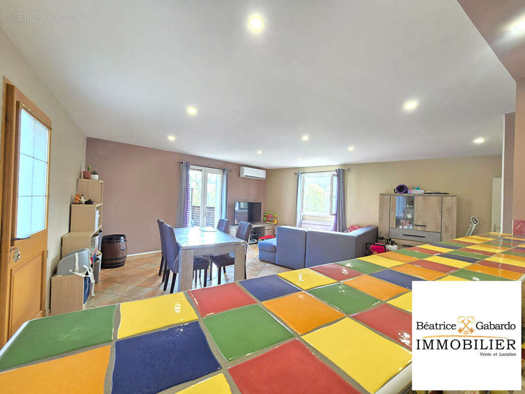 Maison Ternand 4 pièce(s) 97 m2 - photo 2